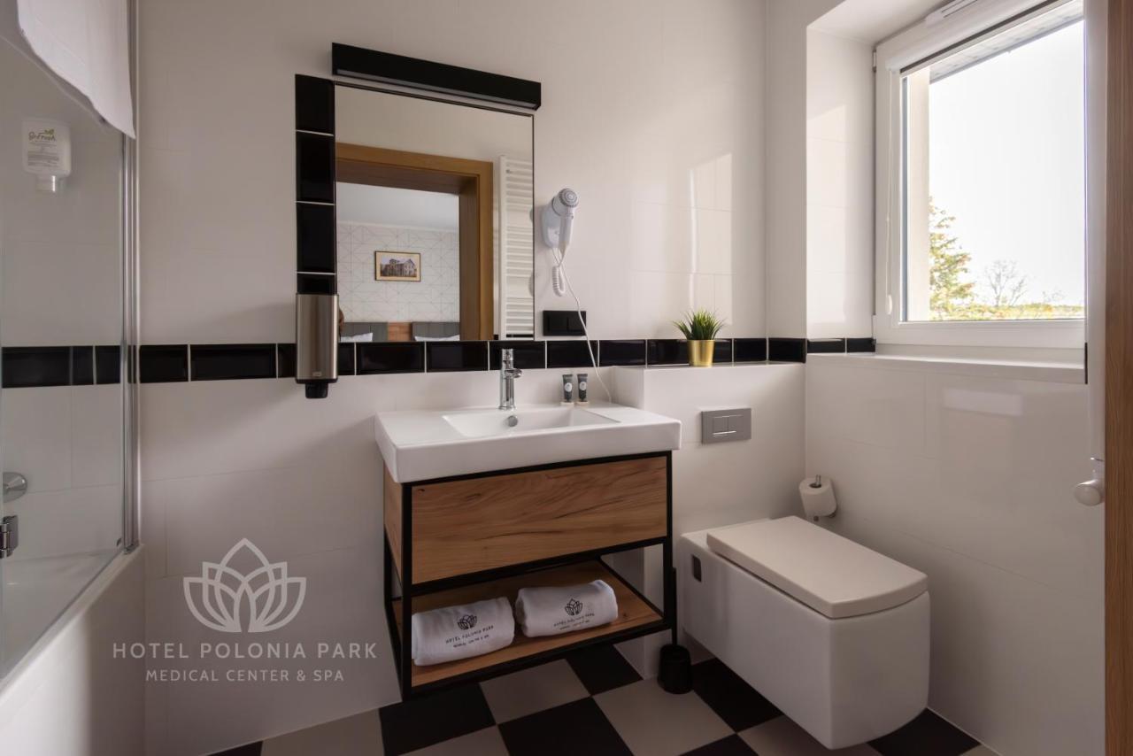 Hotel Polonia Park Medical Center & Spa ブスコ・ズドロイ エクステリア 写真